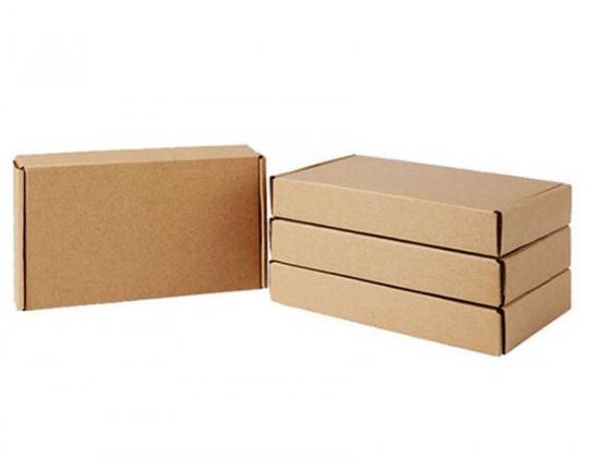 갈색 크래프트 배송 상자